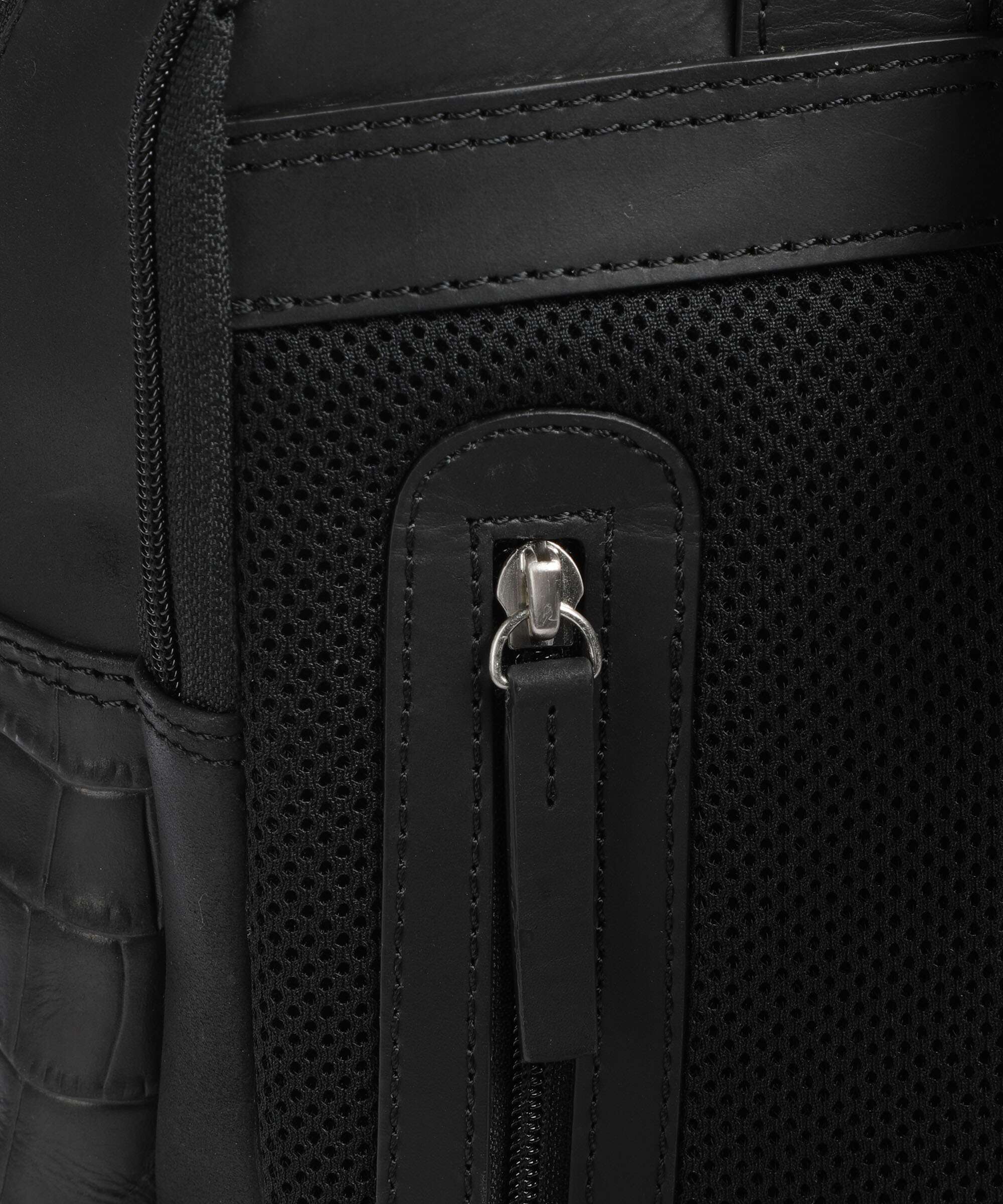 Burkely Cool Colbie Zaino porta pc bear black - Image 4